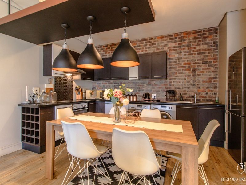 2 Bedroom Apartment for Rent At Bedford - Photo 9