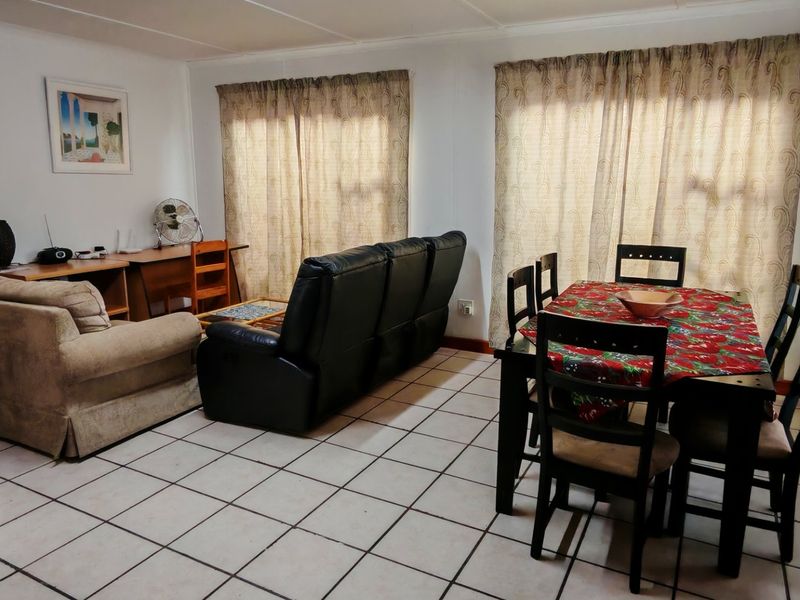 Charming 2-Bedroom Cottage with Park & River Views – Ideal Holiday or Forever Home!  - Photo 9