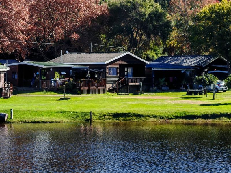 Charming 2-Bedroom Cottage with Park & River Views – Ideal Holiday or Forever Home!  - Photo 2