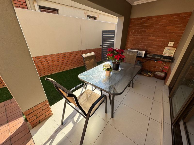 Charming Family Home with Spacious Living - Photo 7