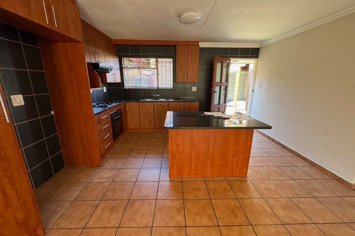 Neat and Practical Family Home - Photo 3