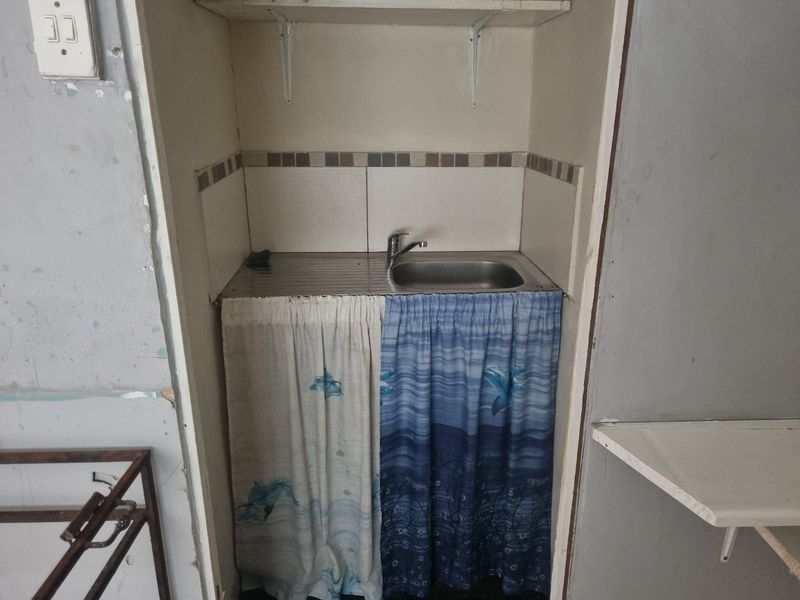 Family Home with Loads of Potential and Bonus Flatlet! - Photo 8