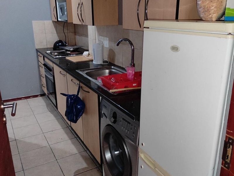 ONE BEDROOM AND ONE BATHROOM  - Photo 6