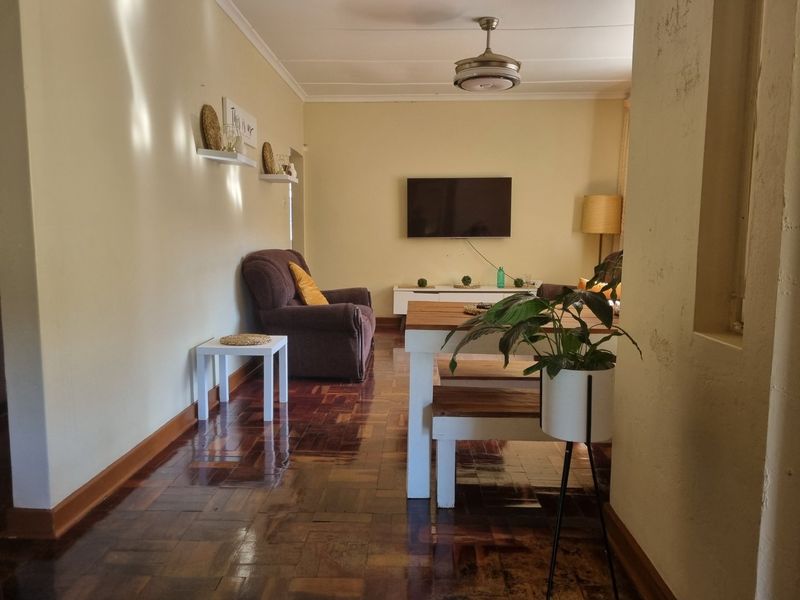 Charming 3-Bedroom Corner Family Home with Flatlet for Sale - Photo 7