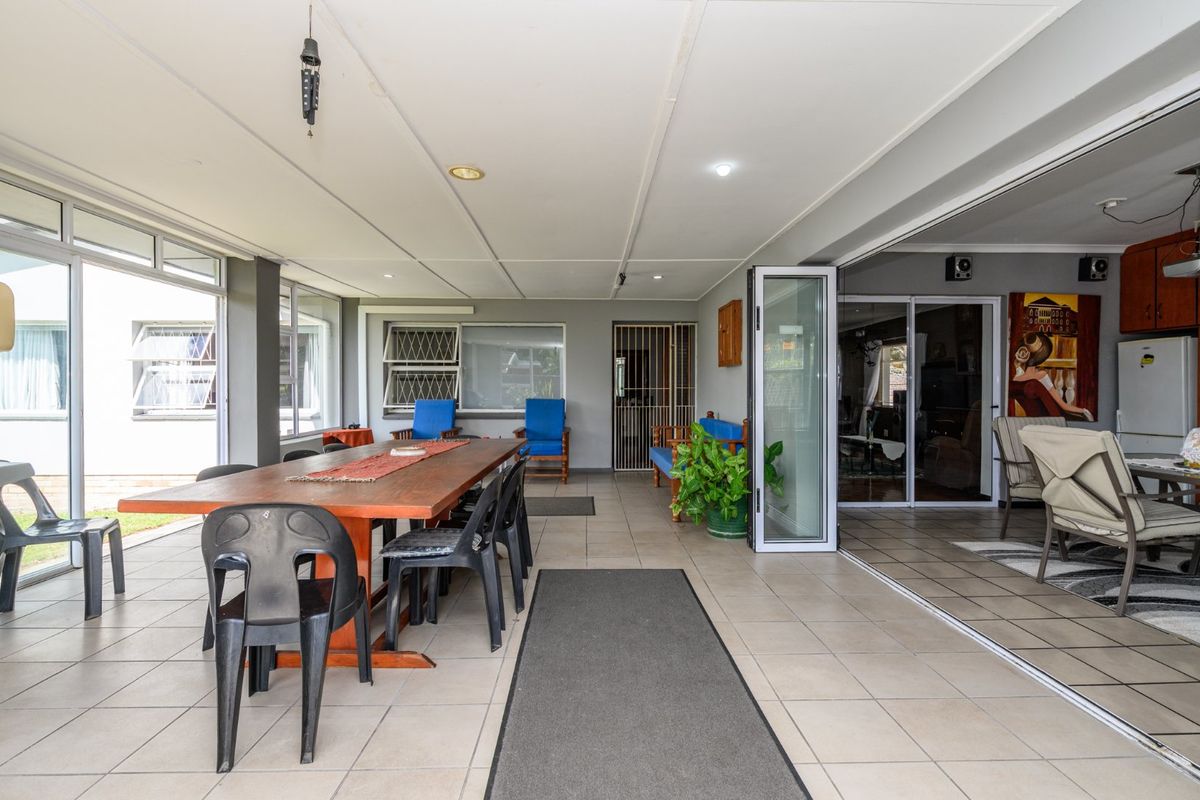 SUPERB FAMILY HOME WITH FLATLET - Photo 4