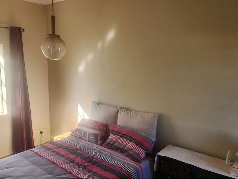 Four Bedroom House for Sale in Wychwood - Photo 10