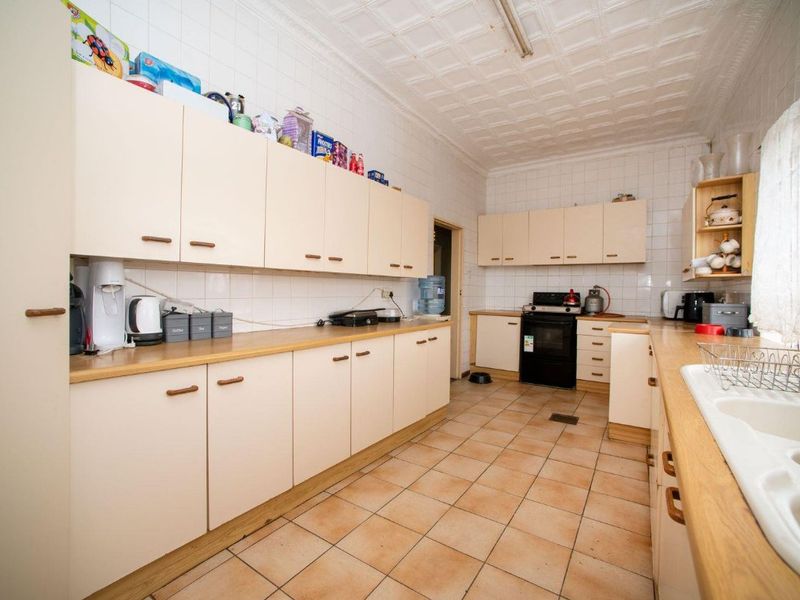 Stunning 3-Bedroom Home with a Pool in Fishers Hill - Photo 9