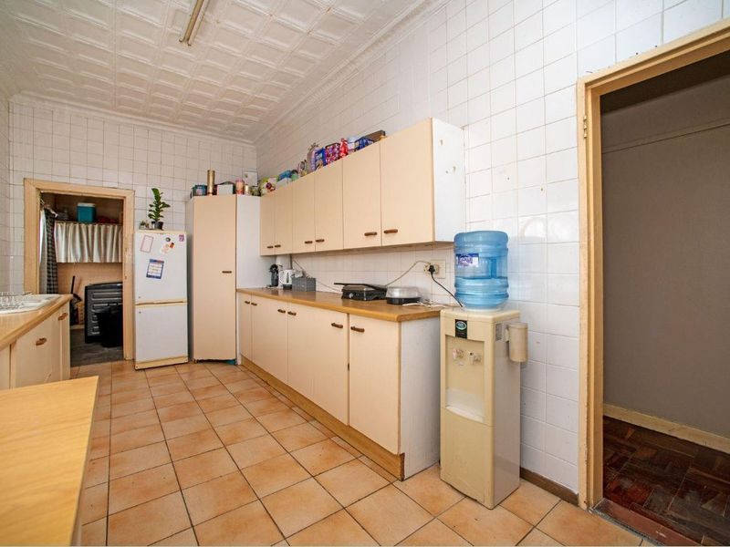 Stunning 3-Bedroom Home with a Pool in Fishers Hill - Photo 8