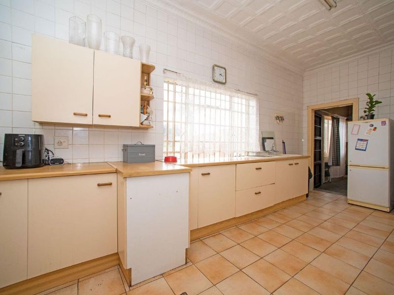 Stunning 3-Bedroom Home with a Pool in Fishers Hill - Photo 7