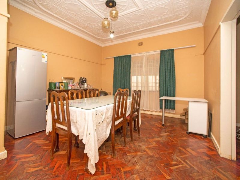 Stunning 3-Bedroom Home with a Pool in Fishers Hill - Photo 6