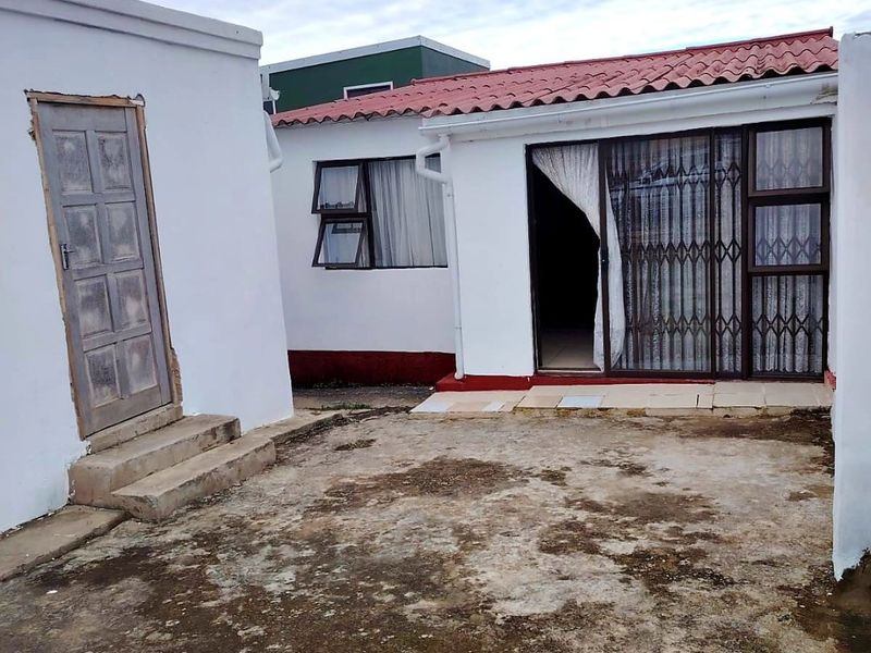 3 Bedroom House in Buffalo Flats for Sale - Photo 2