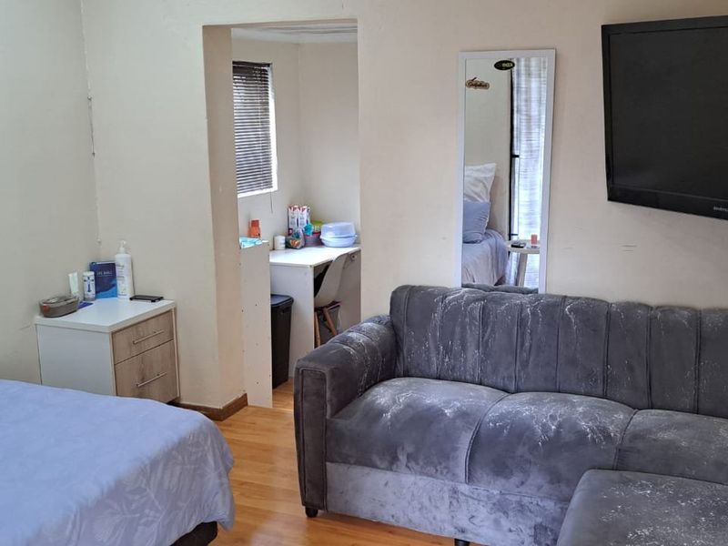 Beautiful family home centrally located - Photo 6