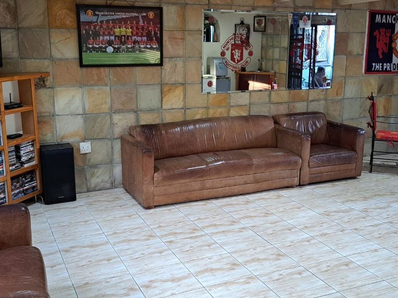 Beautiful family home centrally located - Photo 5