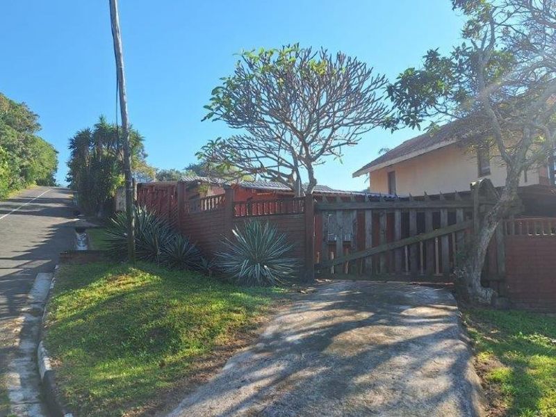 Comfortable Home With Two Separate flats! - Photo 5