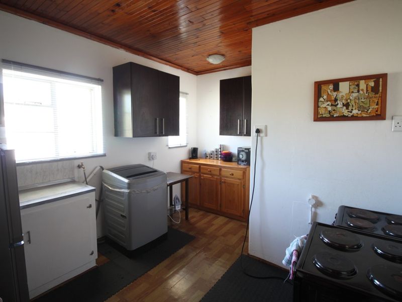 Perridgevale Flat for sale - Photo 10