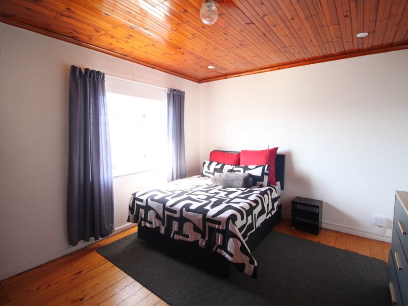 Perridgevale Flat for sale - Photo 6