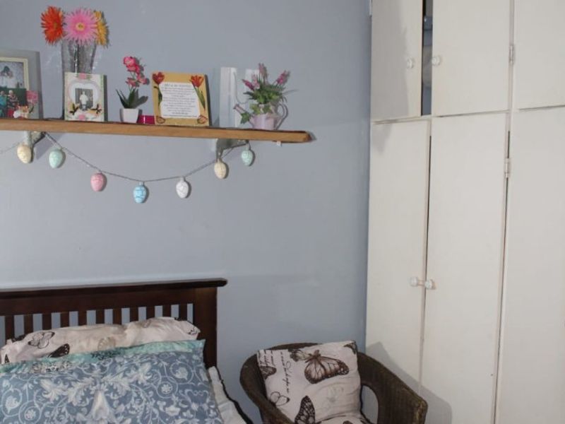 3 Bedroom in Woodlands  - Photo 4