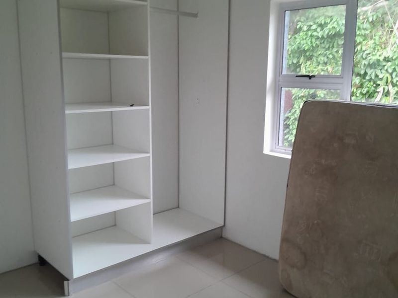 Three Bedroom Garden Flat in St Michaels On Sea to rent inclusive of water and electricity - Photo 3