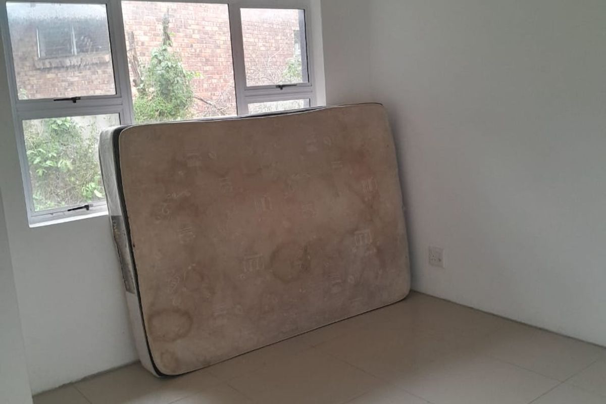 Three Bedroom Garden Flat in St Michaels On Sea to rent inclusive of water and electricity - Photo 5