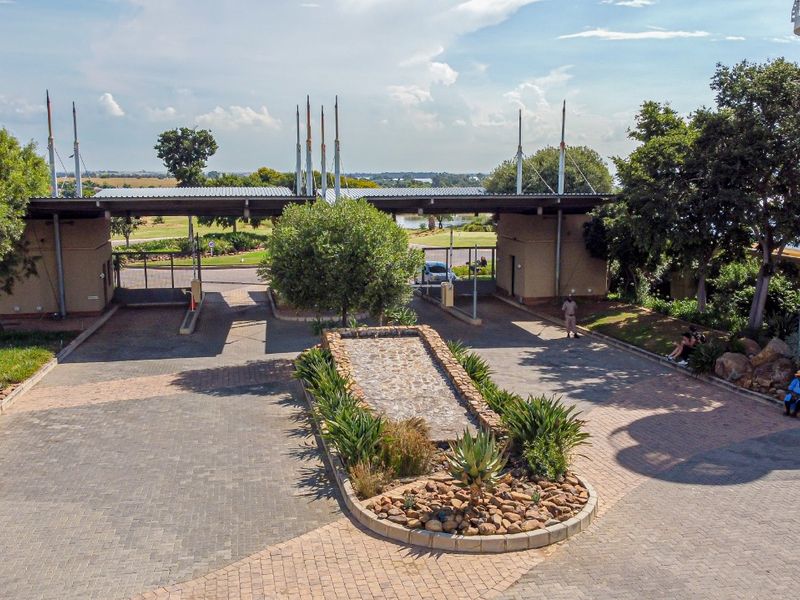 Spectacular Vacant Stand with Breathtaking Views in Vaal Marina! - Photo 9