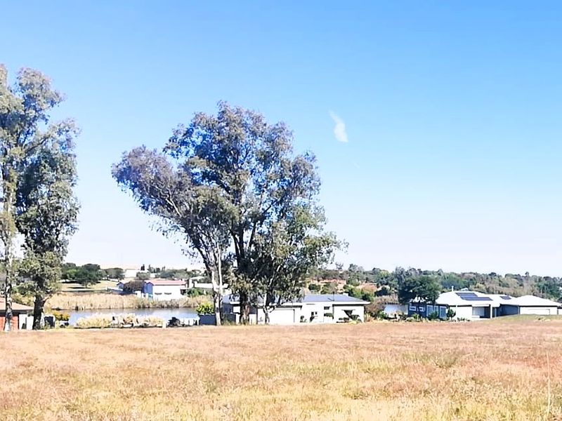 Spectacular Vacant Stand with Breathtaking Views in Vaal Marina! - Photo 2