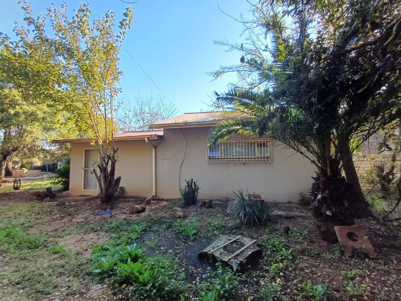 Exceptional Investment Opportunity – 10-Bedroom Multi-Unit Property for Sale in Orkney - Photo 6