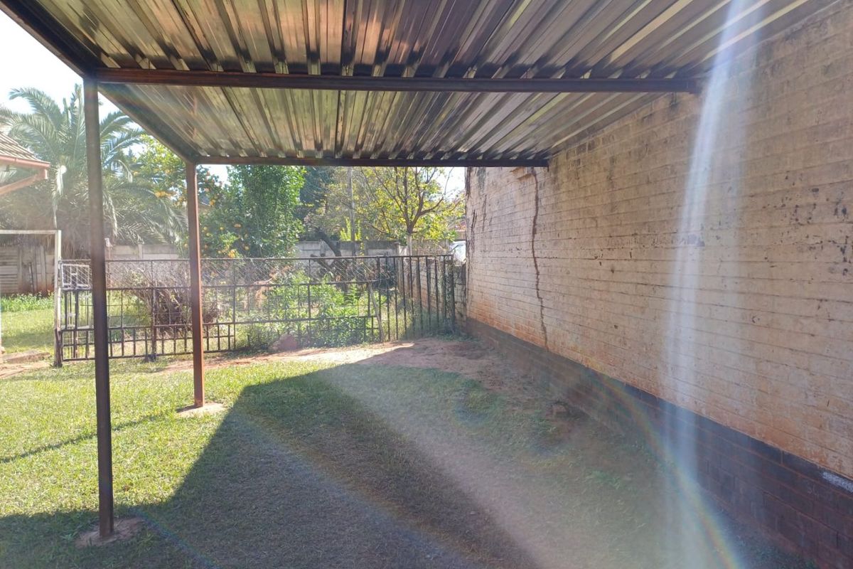 Charming Family Home for Sale in Stilfontein Ext 1 - Photo 3