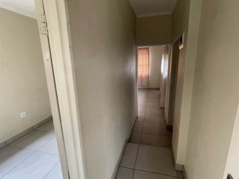 3 bedrooms 2 bathrooms townhouse with huge private garden - Photo 9