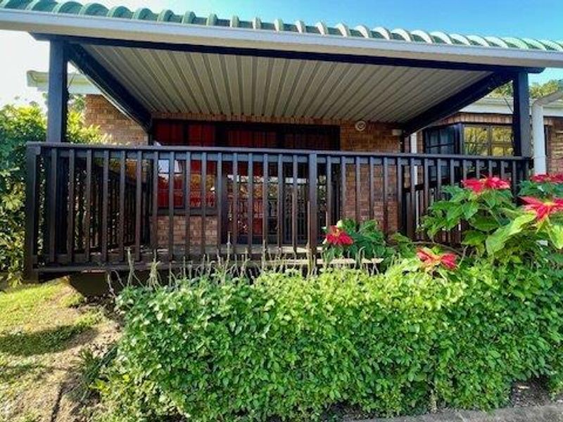 Coastal Comfort – 2-Bedroom Townhouse for Sale in Margate Faerie Glen Estate - Photo 2