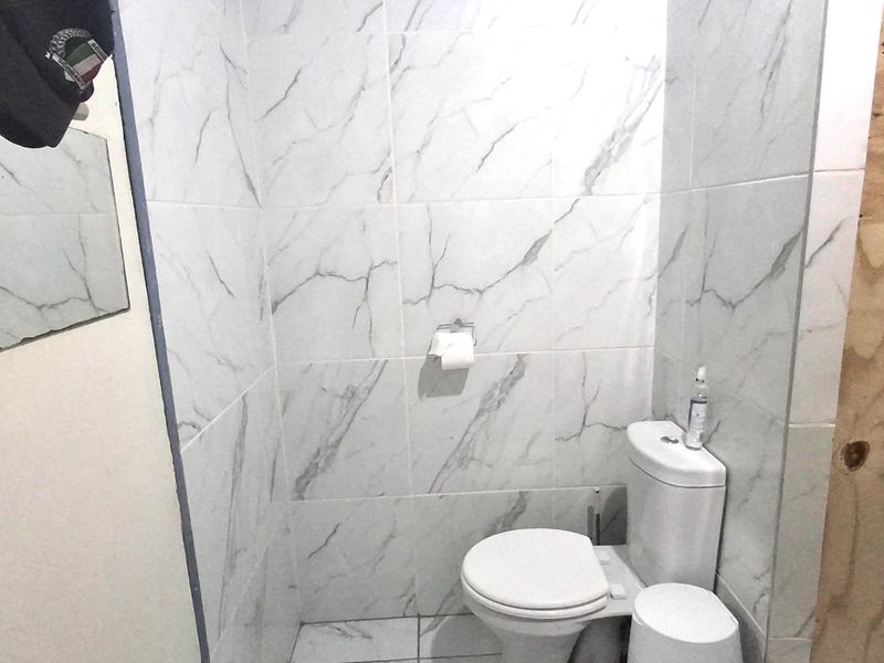 2 bedroom apartment with garage  - Photo 9