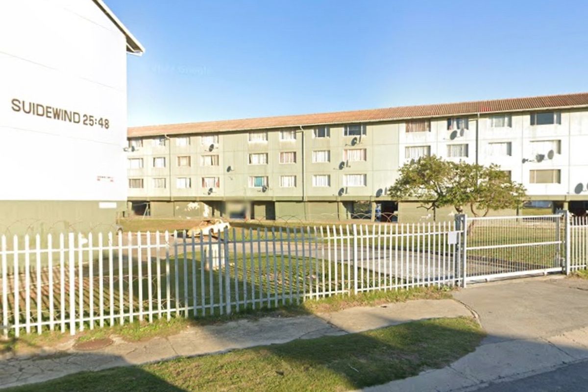 2 bedroom apartment with garage  - Photo 3