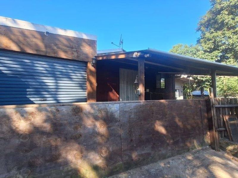 Three Bedroom Home Plus Flatlet - Photo 3