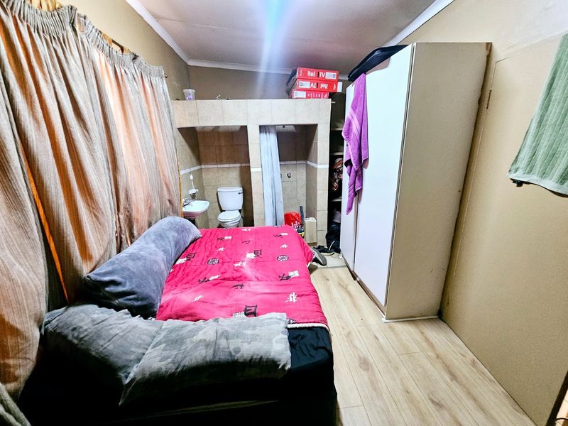 A lovely 2 bedroom 2 bathroom cottage for rent in Lyttelton  - Photo 9