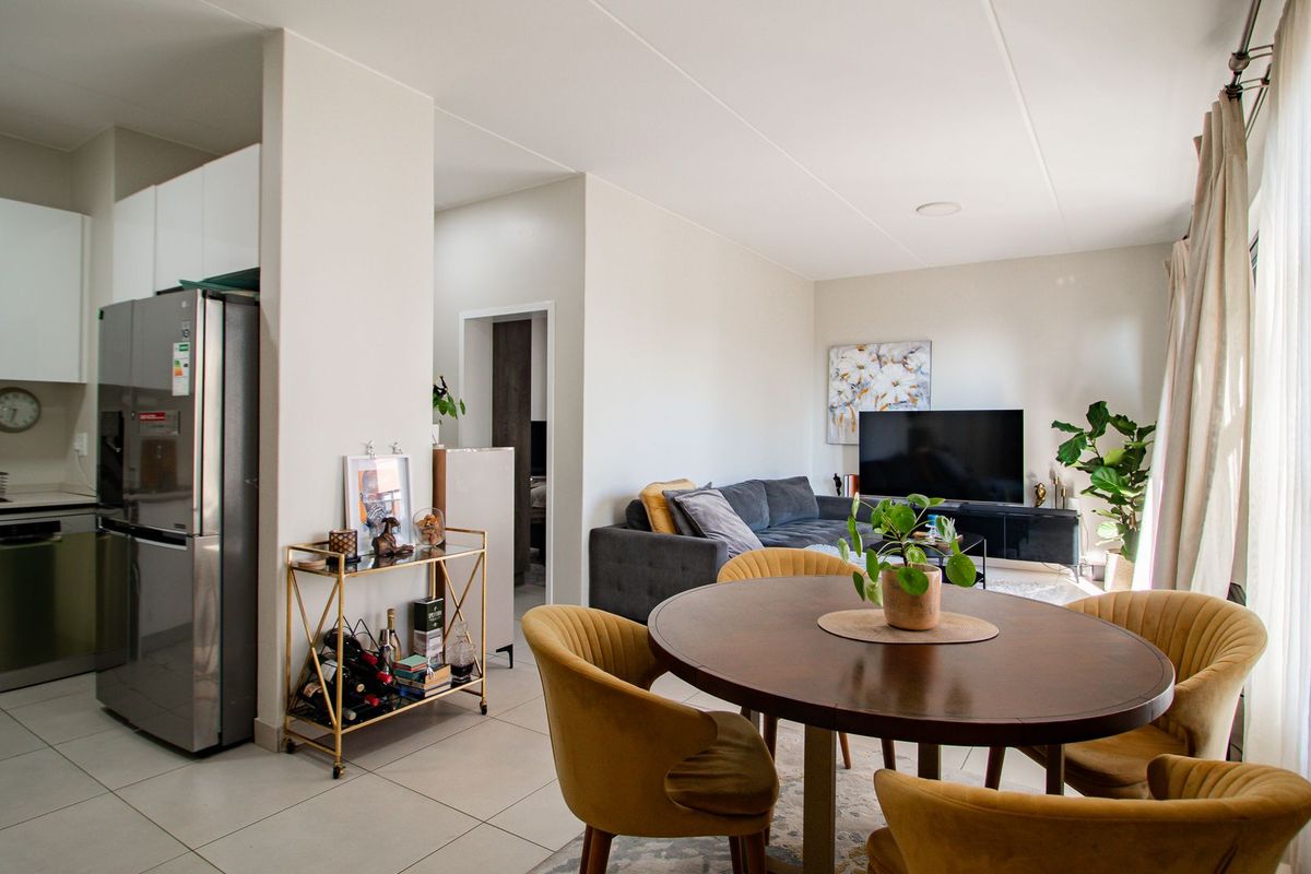 Stylish 1-Bedroom Apartment for Rent - Photo 2