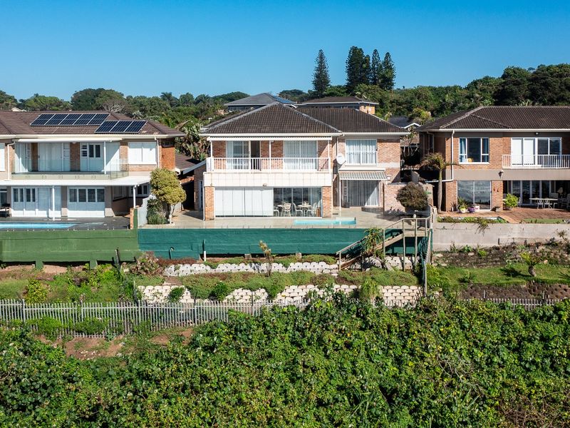 Luxury Living In A Secure Estate On The Beach - Photo 3