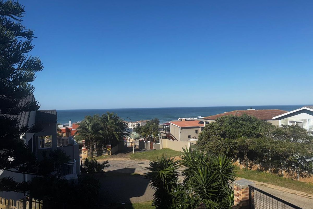 Welcome to Your Dream Family Home in Wavecrest - Photo 4