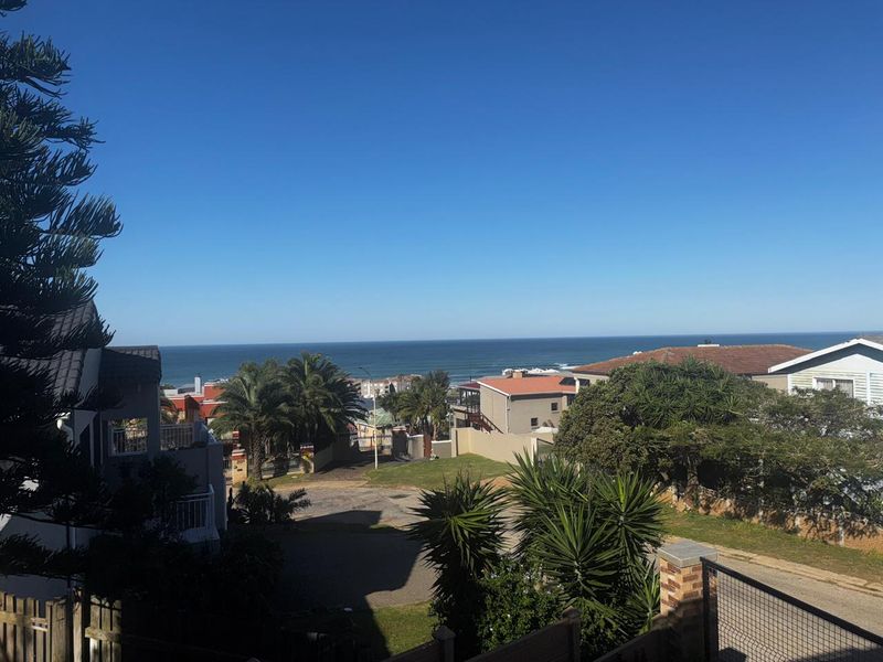 Welcome to Your Dream Family Home in Wavecrest - Photo 4