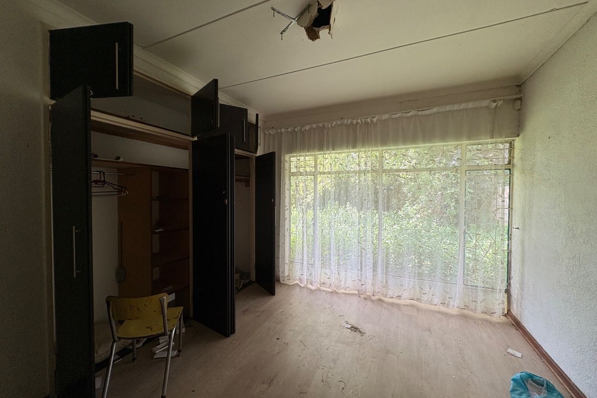 Fixer-Upper with Huge Potential Near Orkney Golf Course – Priced to Sell! - Photo 4