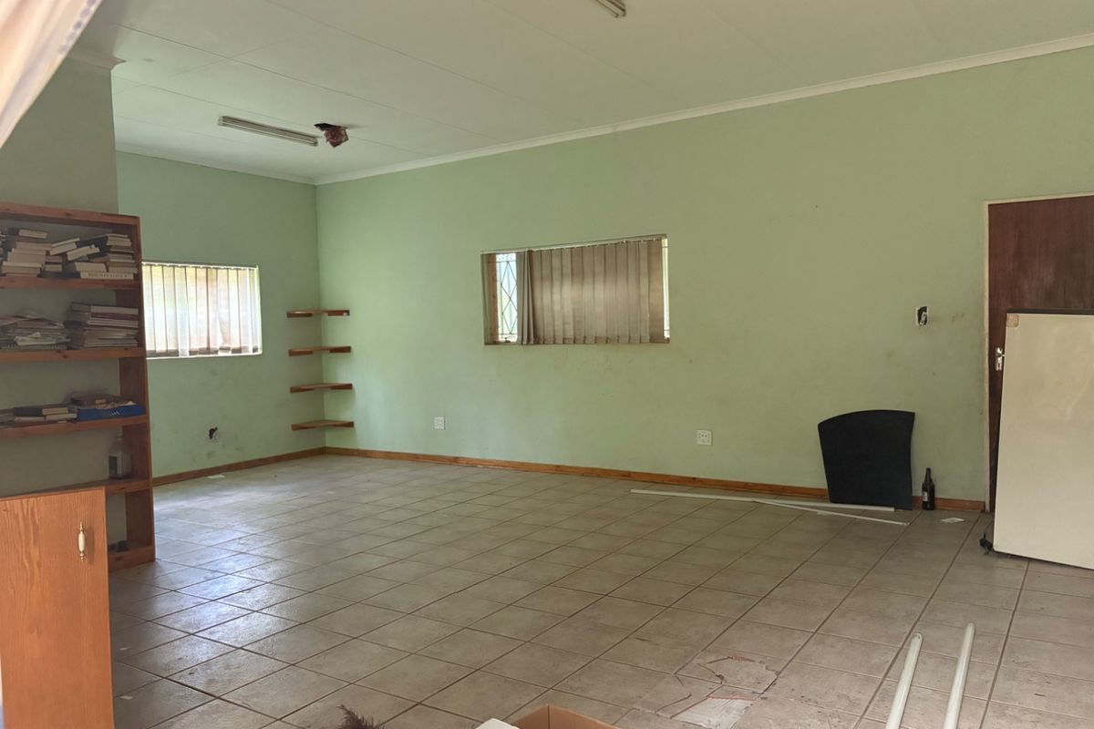 Fixer-Upper with Huge Potential Near Orkney Golf Course – Priced to Sell! - Photo 5