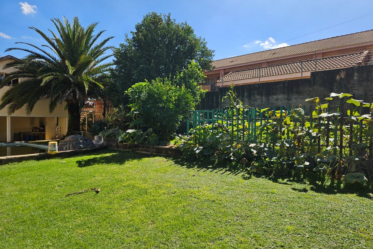 Exceptional Income-Generating Property – R24,300 Monthly Income!!! - Photo 5