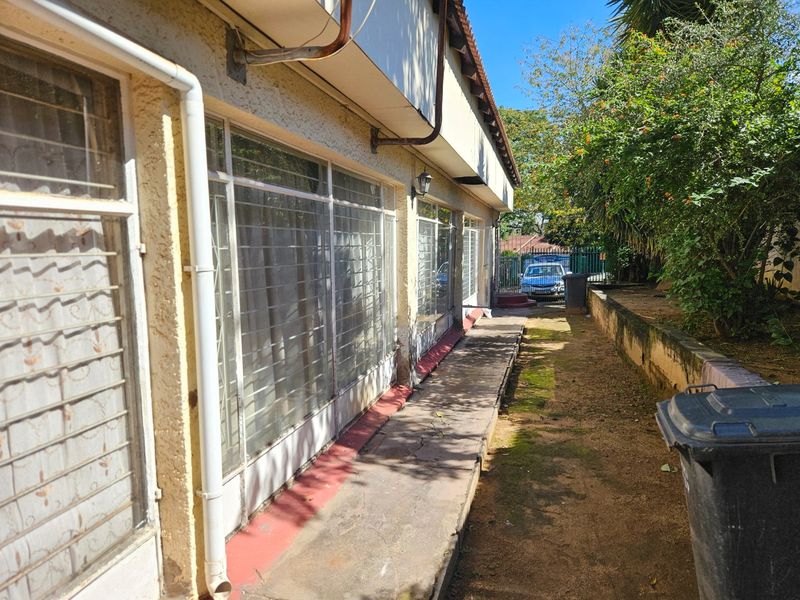 Exceptional Income-Generating Property – R24,300 Monthly Income!!! - Photo 4