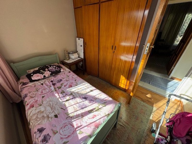 Spacious Family Home with Bonus Granny Flat - Photo 9