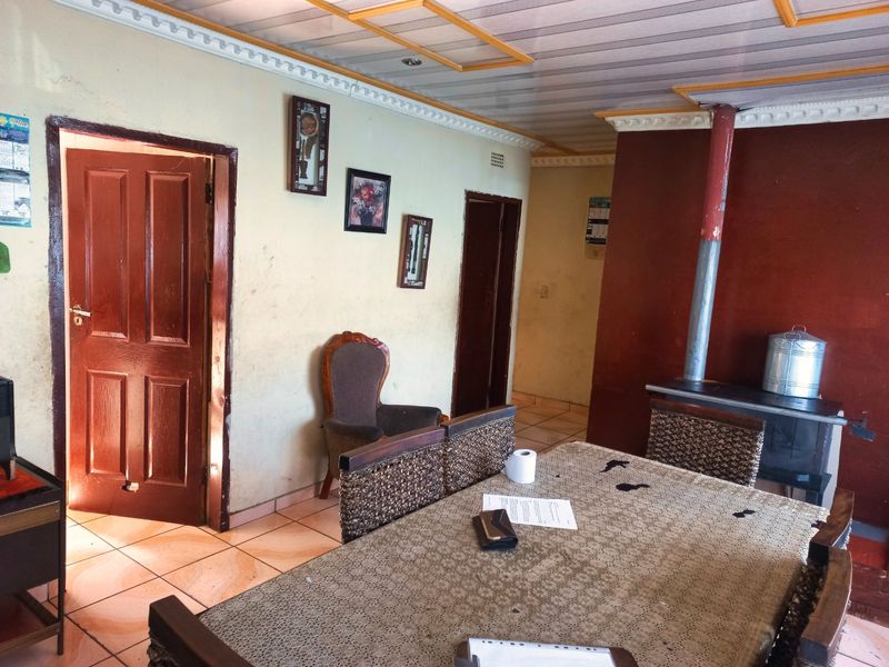 Spacious 4-Bed Family Home in Actonville Ext 2, Boksburg - Photo 6