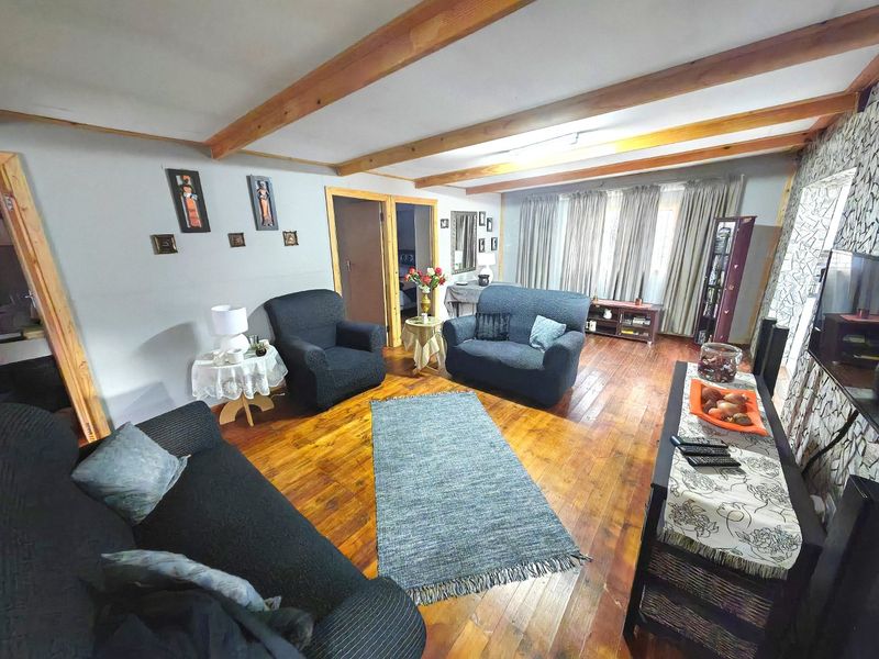 Your " ABSOLUTE " INVESTMENT! - combined with family home - Photo 7