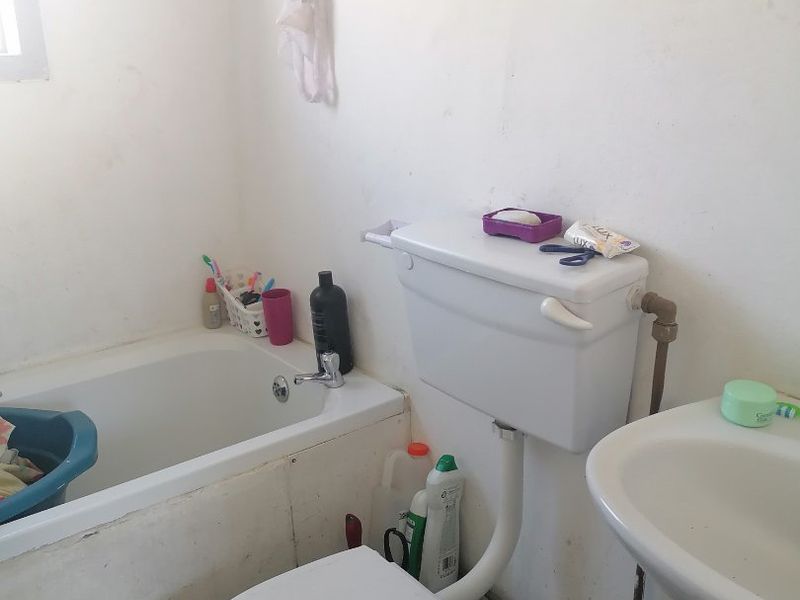 2 bedroom house for sale  - Photo 5