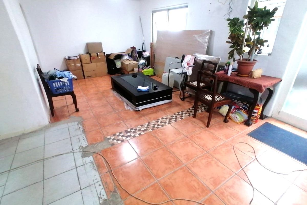 5 Bedroom Home with huge potential, come add your own finishes to this blank Canvas - Photo 5