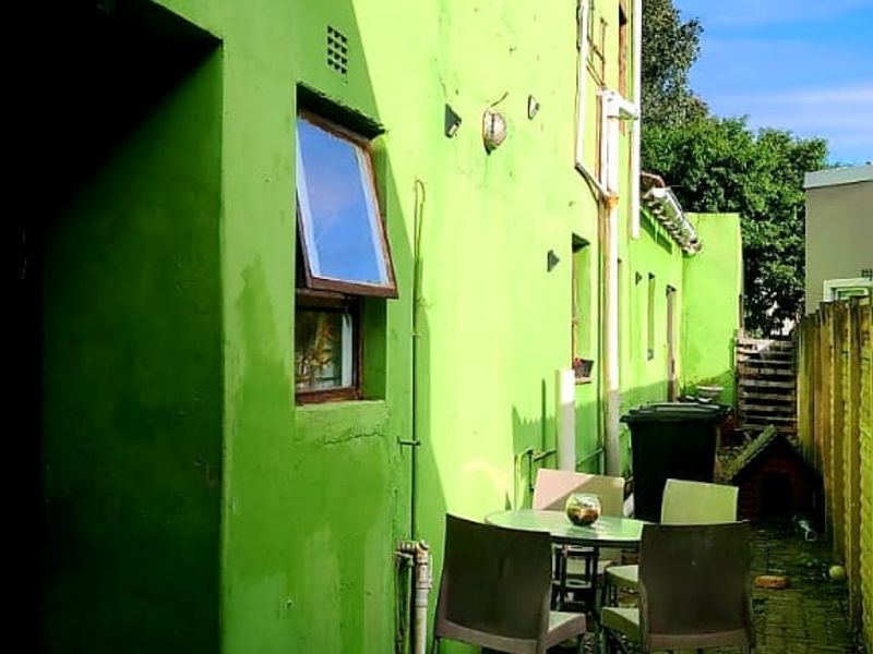 4-Bedroom Double-Storey Home for Sale – Amalinda Area - Photo 3