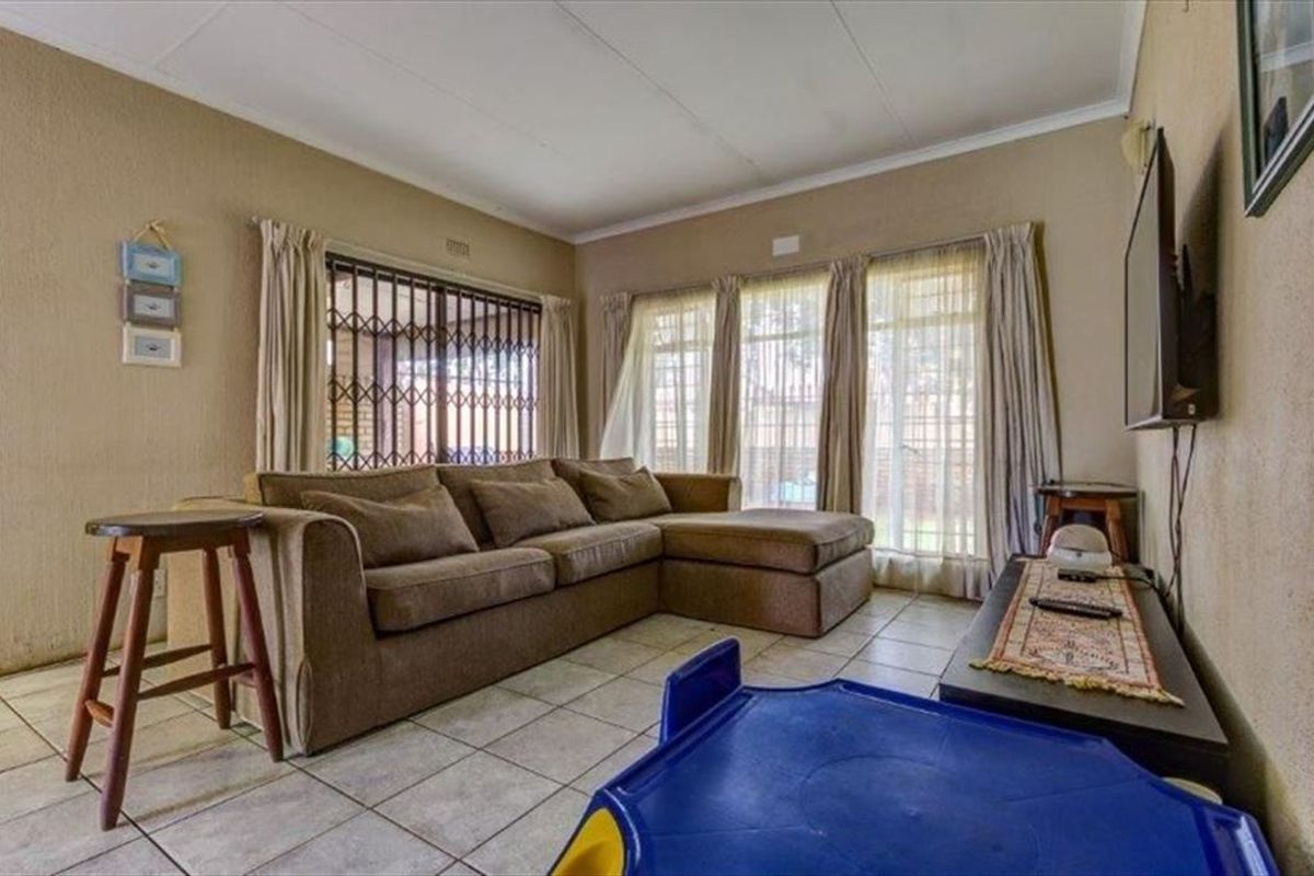 Charming Family Home with Exceptional Features - Photo 2