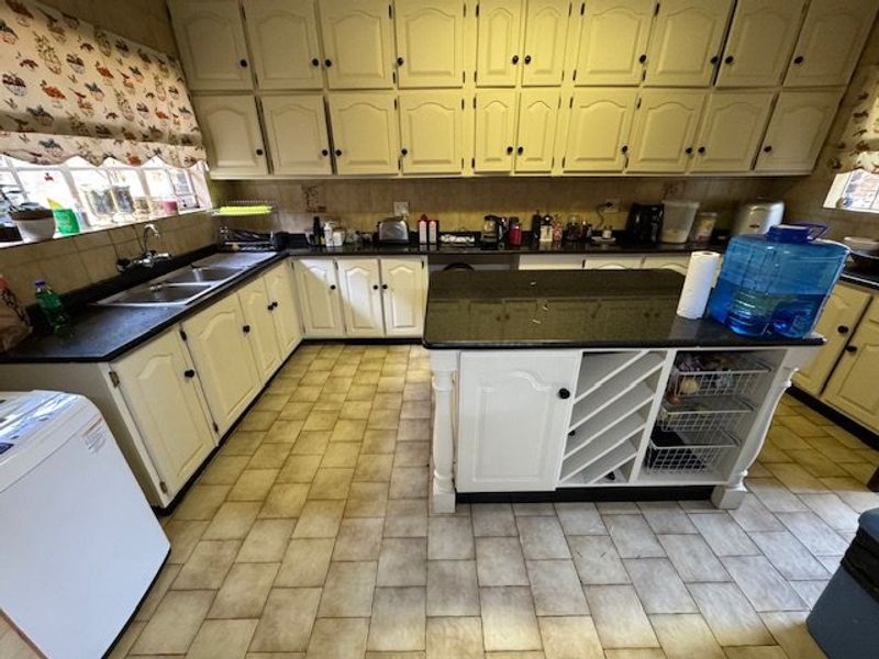 Charming Home with Pool and Practical Layout - Photo 5