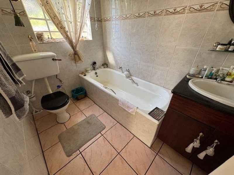 Charming Home with Pool and Practical Layout - Photo 10